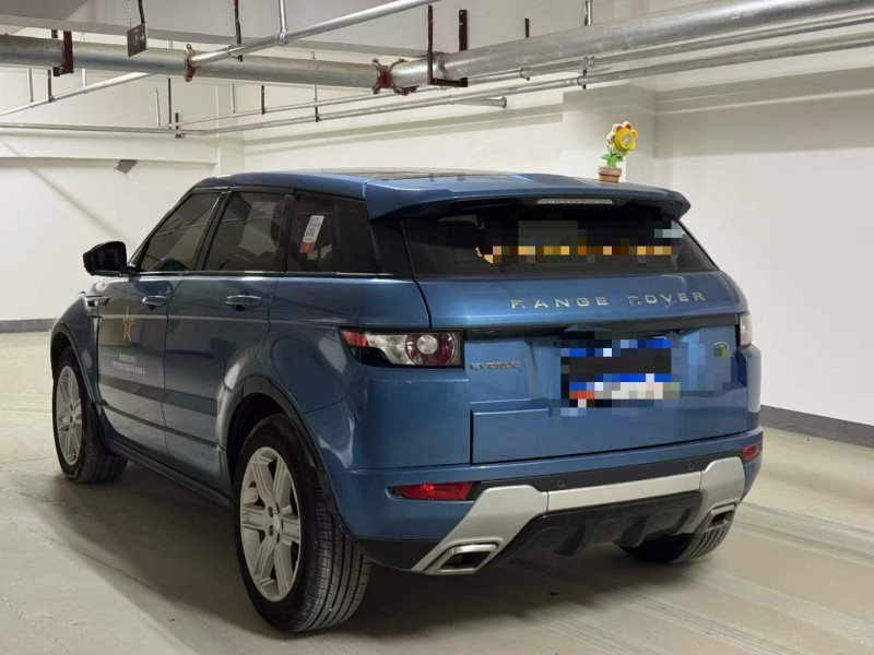 新乡15年路虎极光8