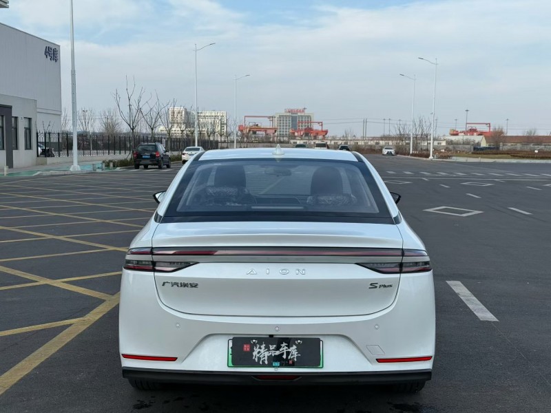 青岛25年传祺埃安S9