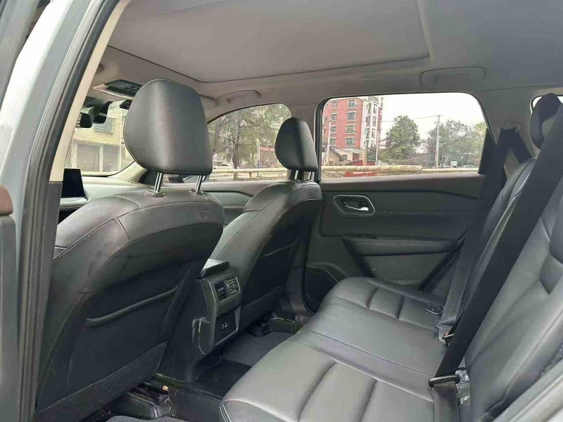 衡阳21年日产奇骏6