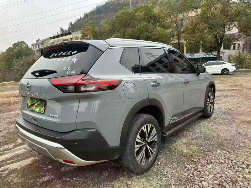 衡阳21年日产奇骏7