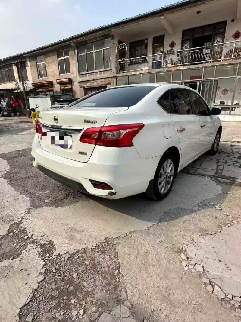 菏泽19年日产轩逸7