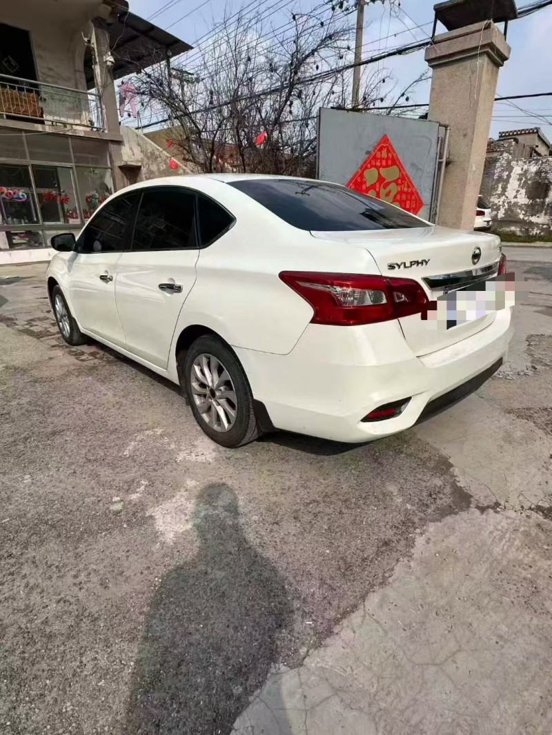 菏泽19年日产轩逸8