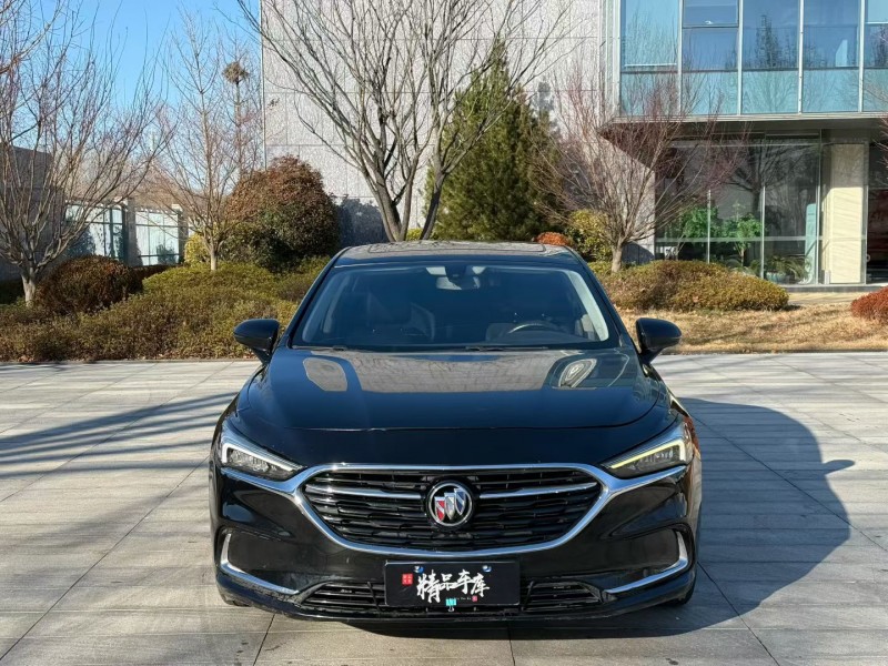 青岛20年别克君越1