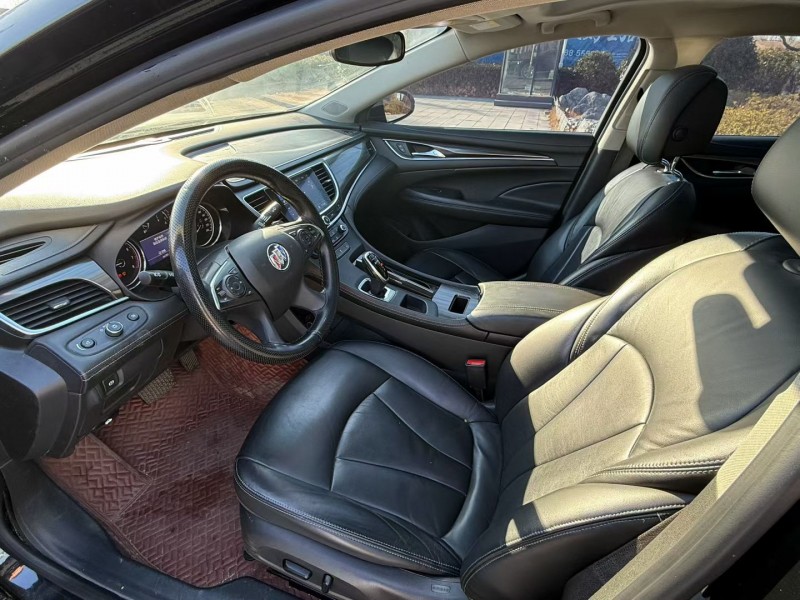 青岛20年别克君越6