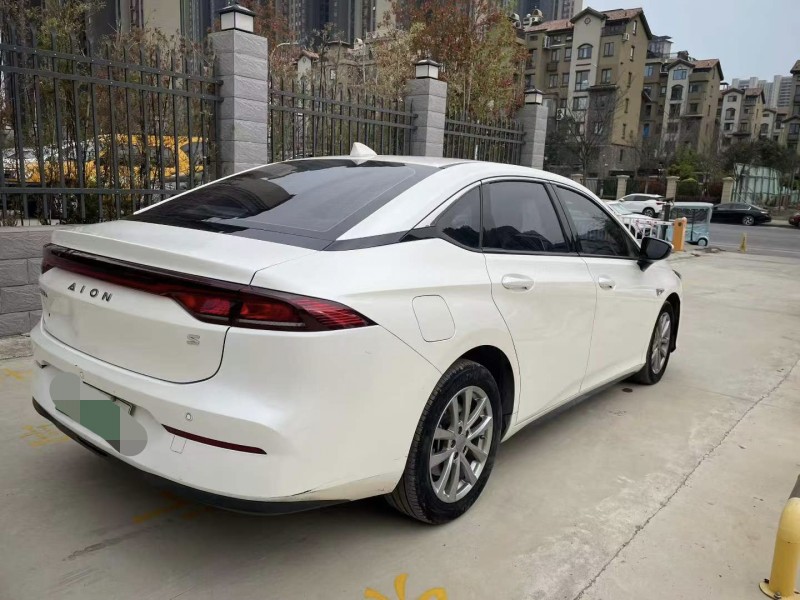 平顶山23年传祺埃安S9