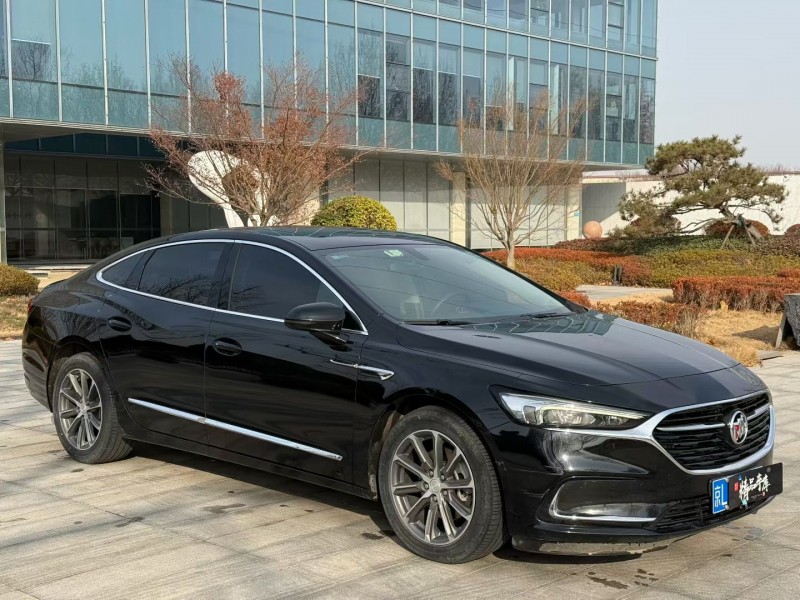 青岛21年别克君越3