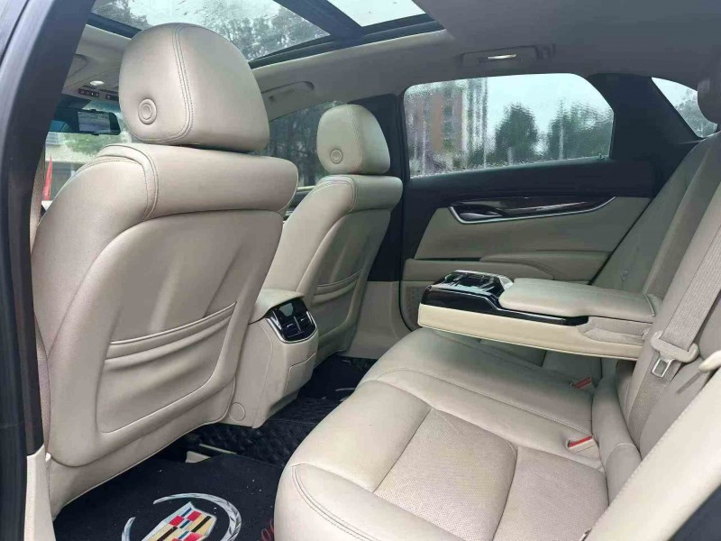 张家界17年凯迪拉克XTS5