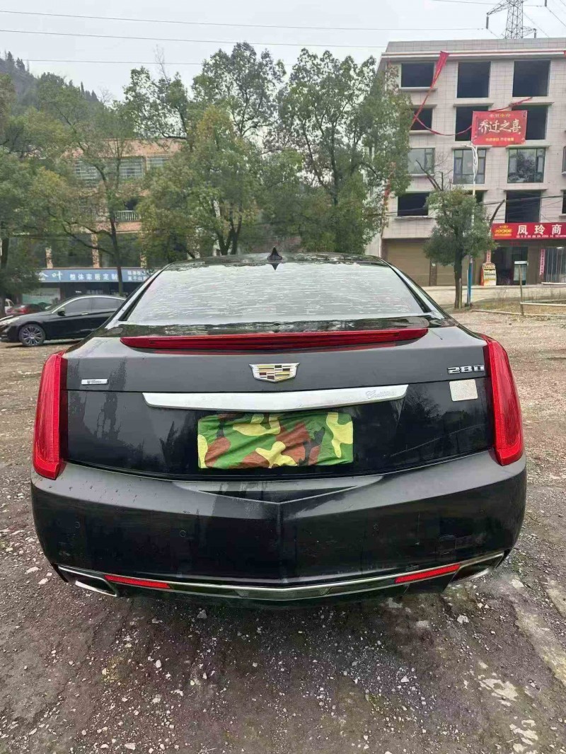 张家界17年凯迪拉克XTS8