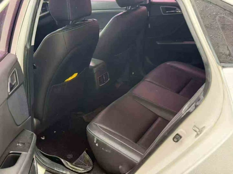 金华18年现代名图6