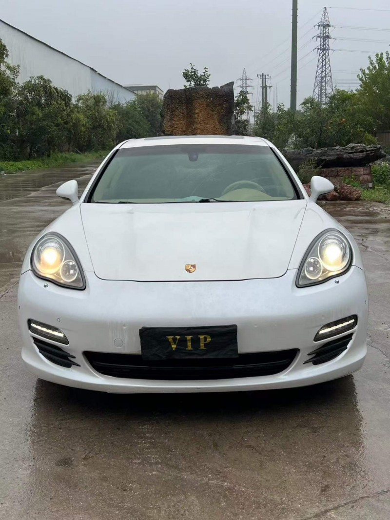 徐州13年保时捷帕拉梅拉1