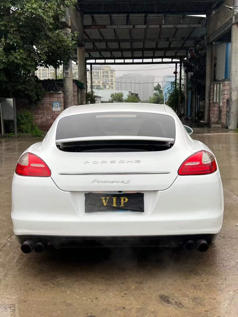 徐州13年保时捷帕拉梅拉9