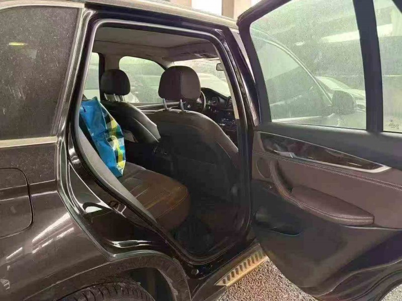 宁波17年宝马X56