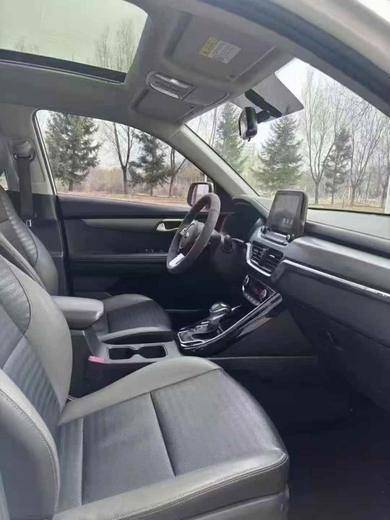 吉林20年起亚智跑8