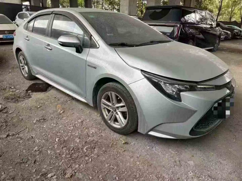 绍兴21年丰田雷凌2