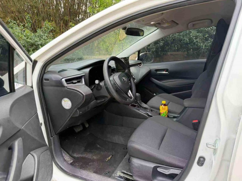 湛江22年丰田雷凌4