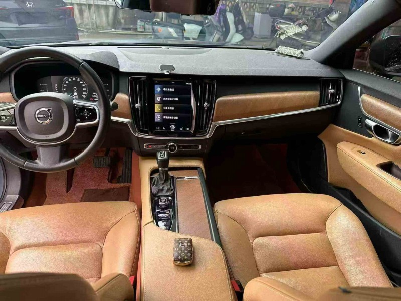 常德18年沃尔沃S906