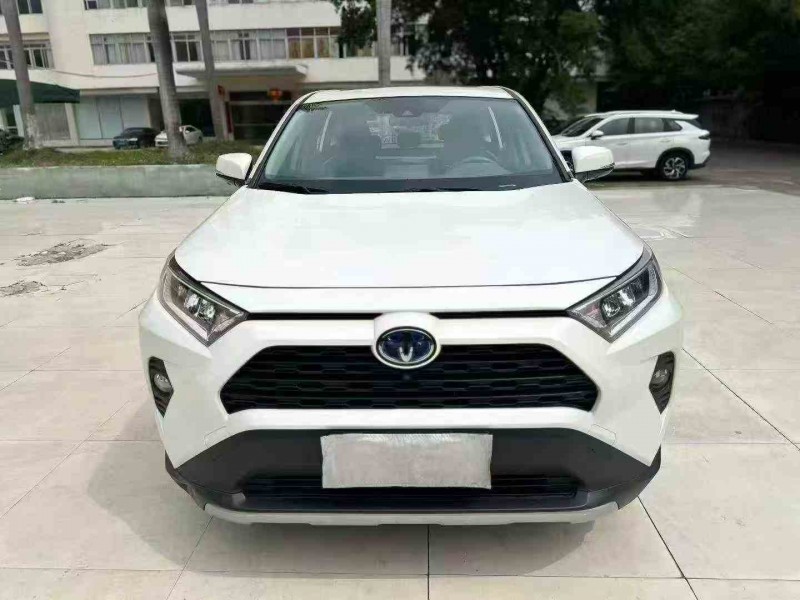 湛江23年丰田RAV4荣放1