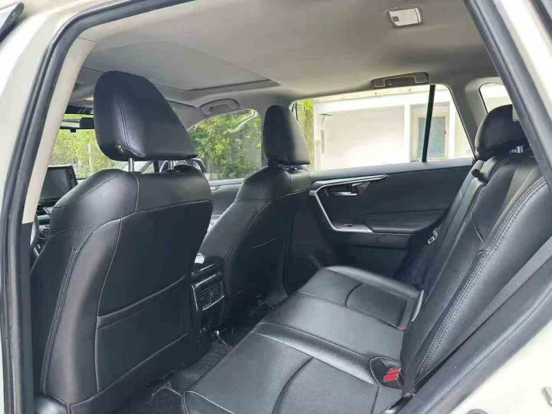 湛江23年丰田RAV4荣放5