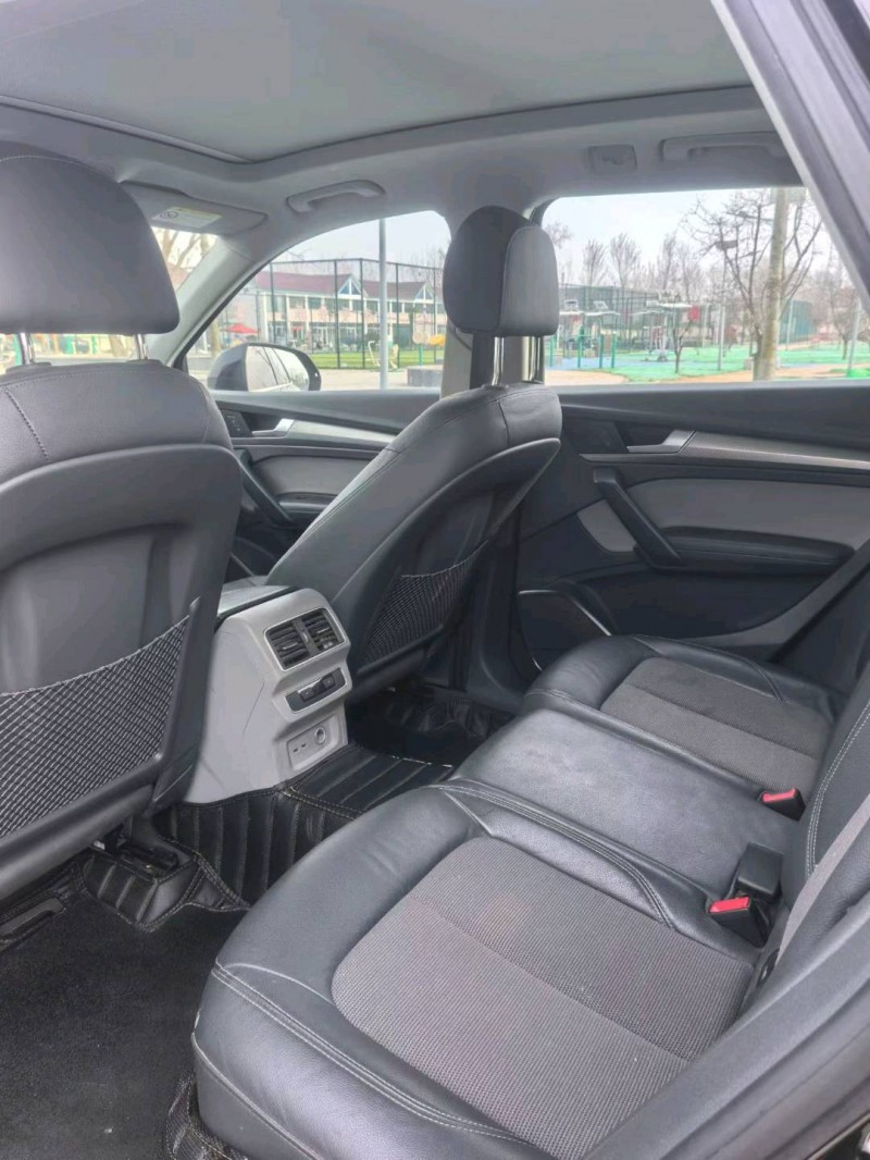 连云港19年奥迪Q54