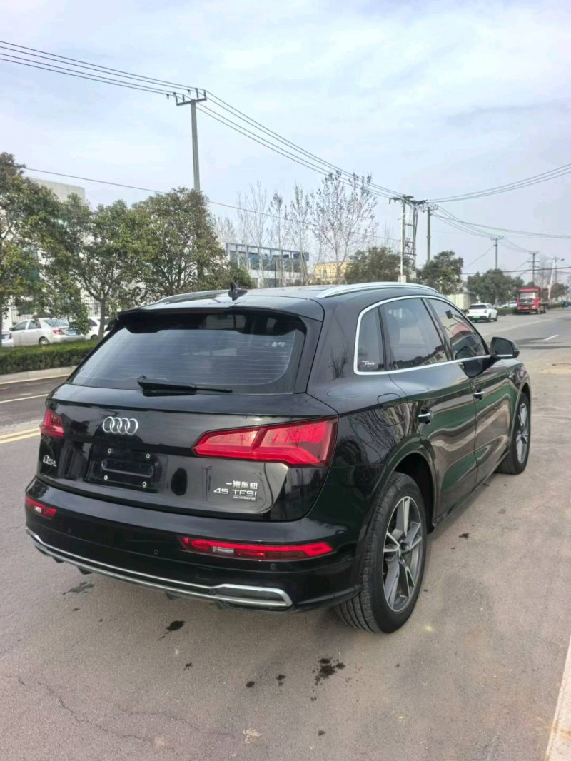 连云港19年奥迪Q56