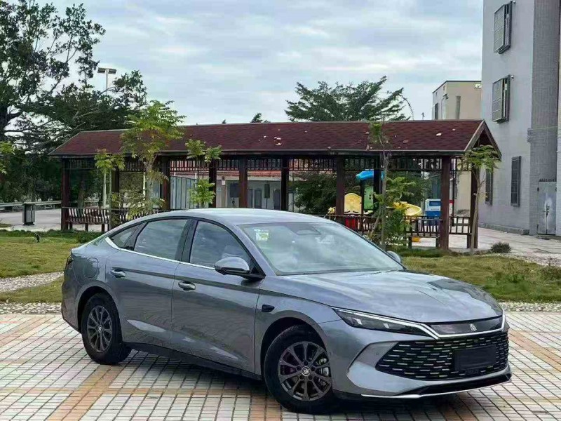 湛江25年比亚迪秦2