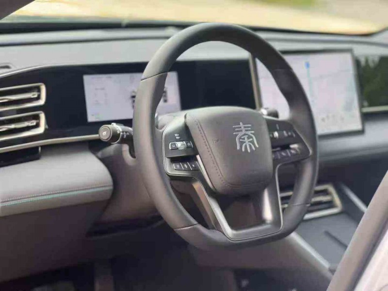 湛江25年比亚迪秦5