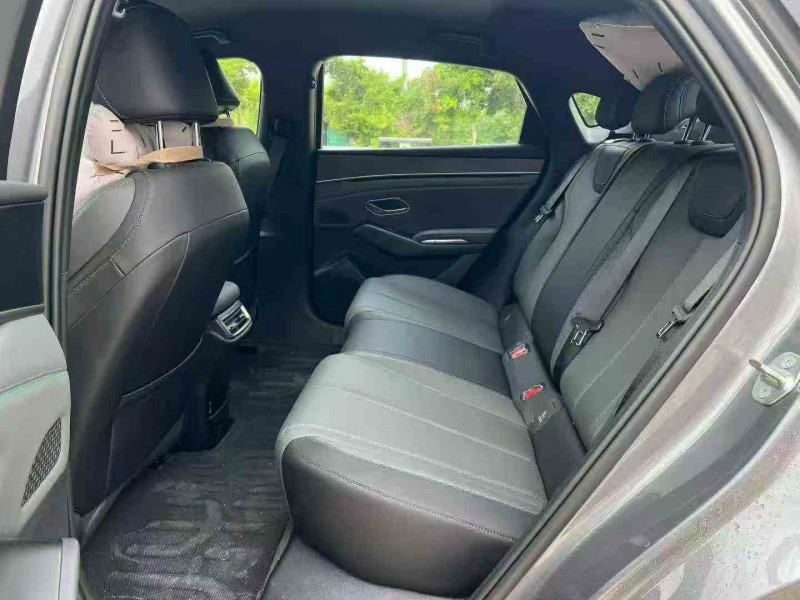 湛江25年比亚迪秦7