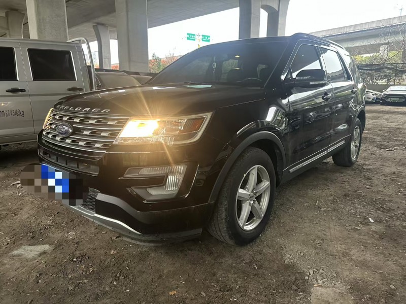 宁波17年福特探险者3