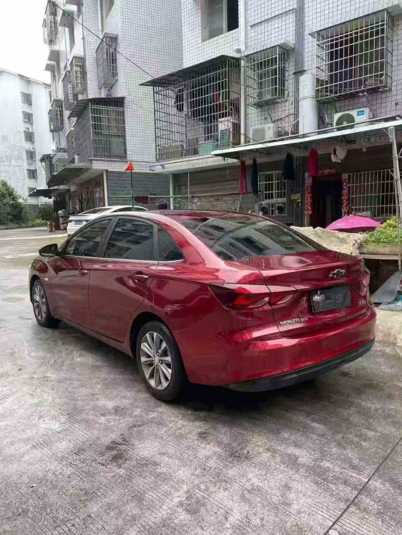 张家界22年雪佛兰科鲁泽8