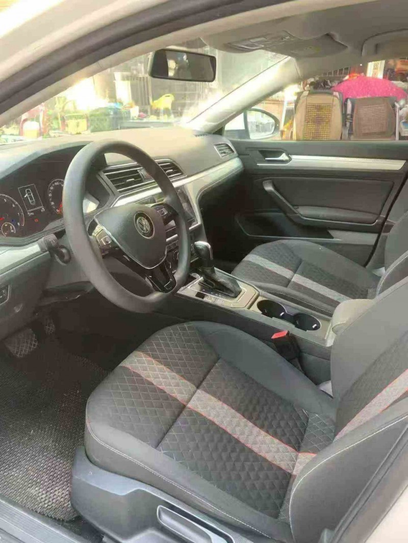 张家界22年大众凌渡4