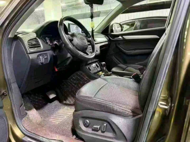 安顺19年奥迪Q33