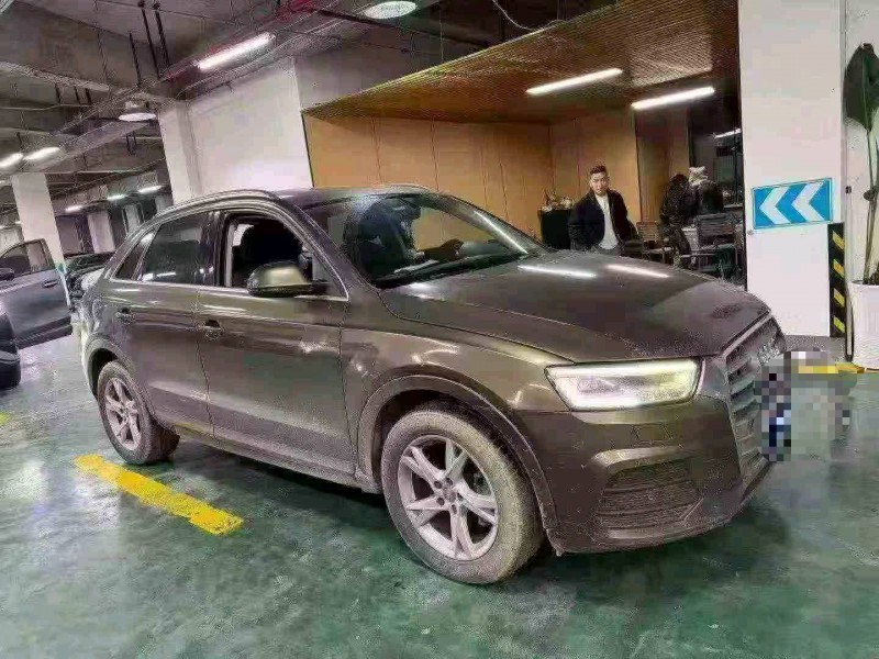 安顺19年奥迪Q38