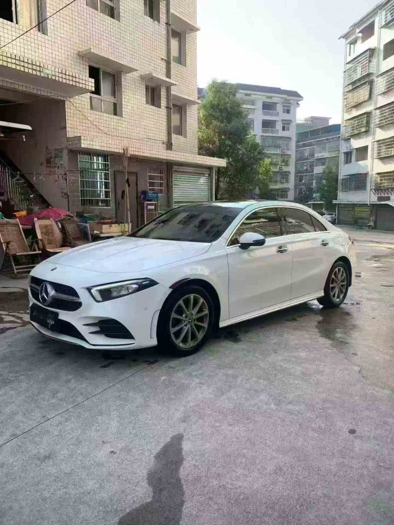 常德20年奔驰A3