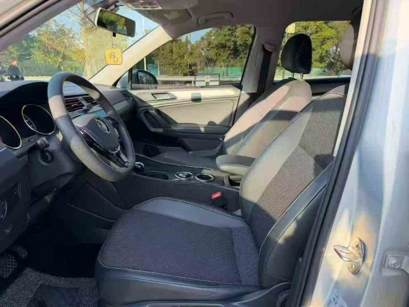 珠海19年大众途观5