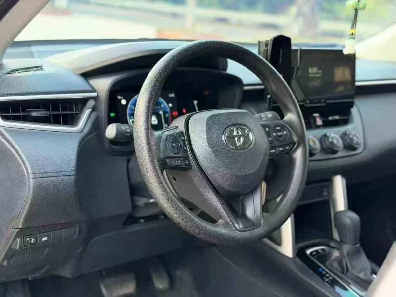 珠海25年丰田锐放4