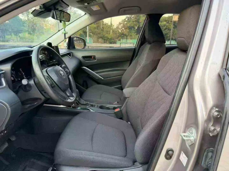 珠海25年丰田锐放5