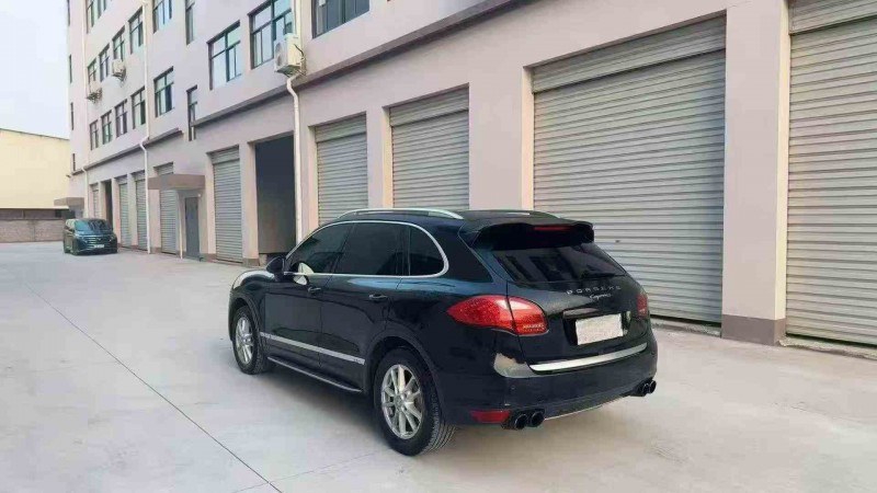 湖州11年保时捷卡宴7