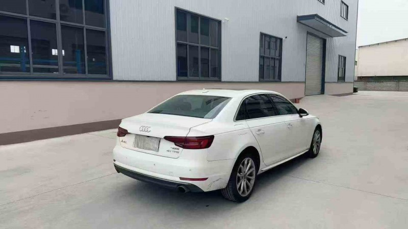 嘉兴18年奥迪A4L8