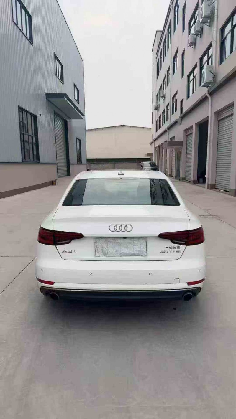 嘉兴18年奥迪A4L9