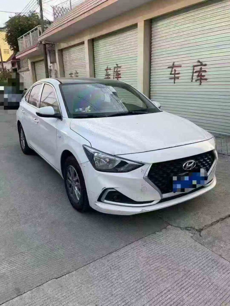 湛江19年现代悦动2