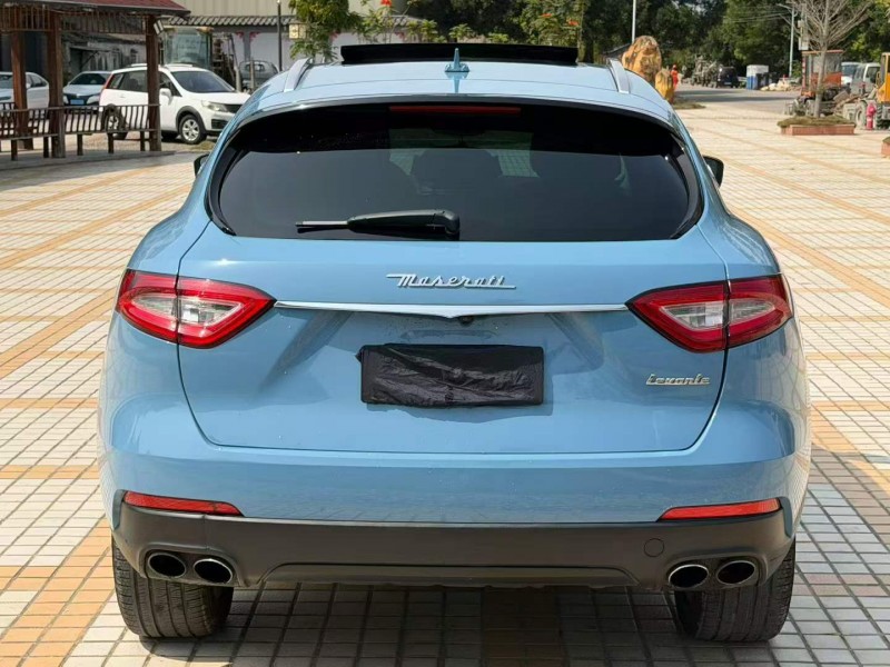 汕头16年玛莎拉蒂Levante9