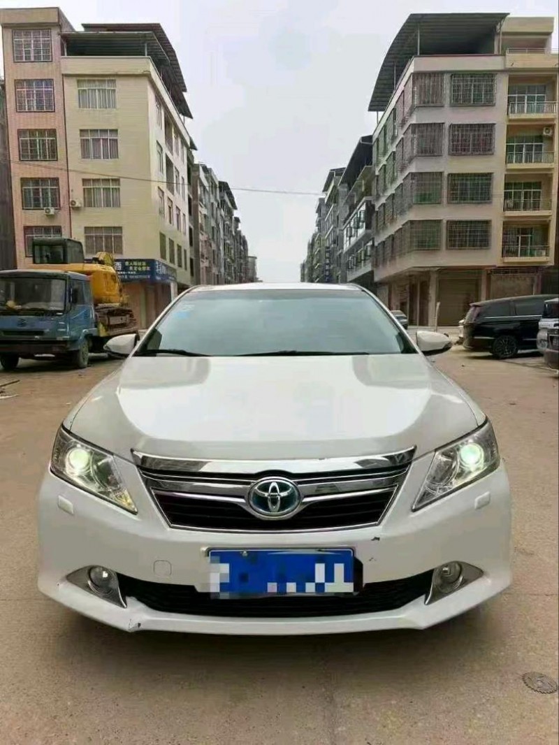 南宁13年丰田凯美瑞1