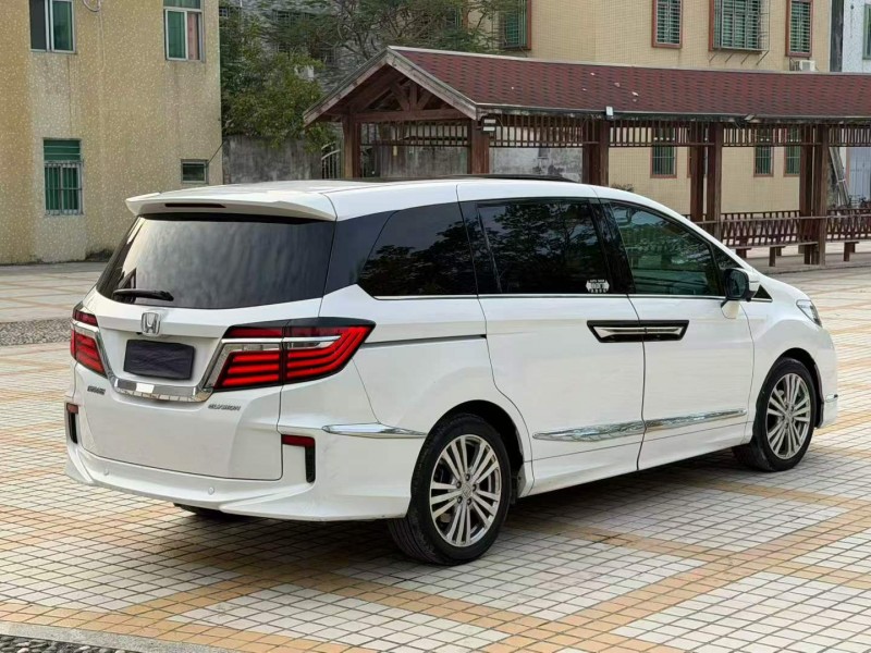 汕头19年本田艾力绅8