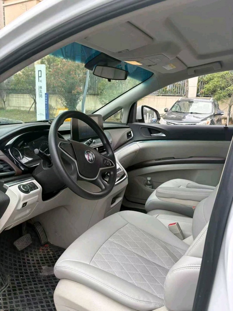 长沙22年别克GL85