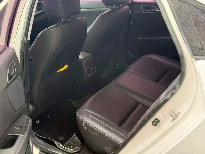 嘉兴18年现代名图6