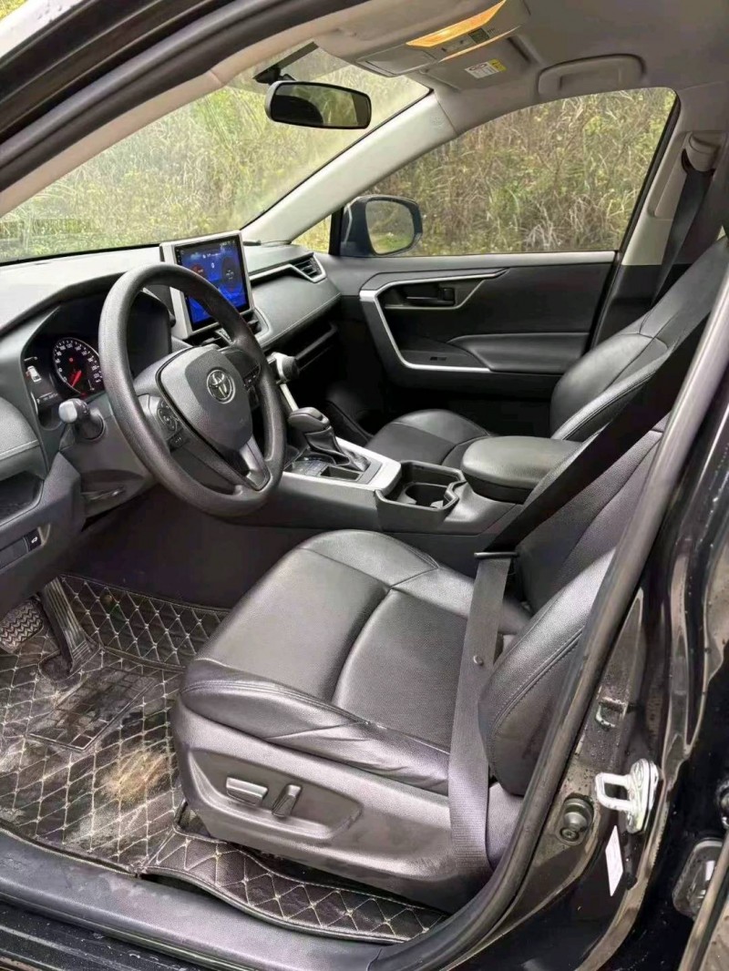 萍乡22年丰田威兰达6