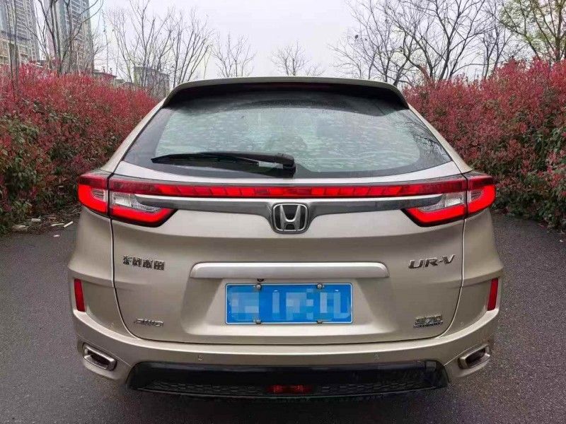 宜昌18年本田URV9