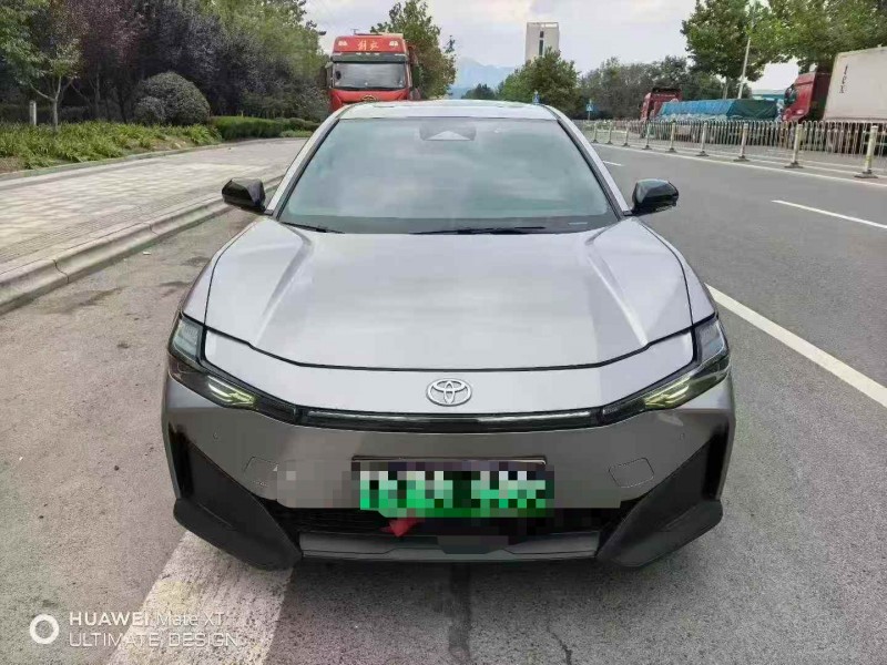 枣庄25年丰田BZ3Pro1