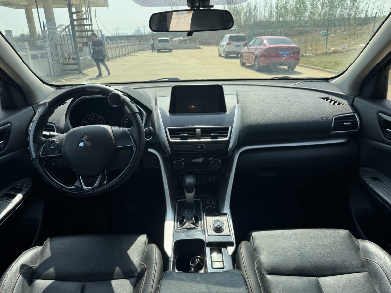 郑州20年三菱奕歌7