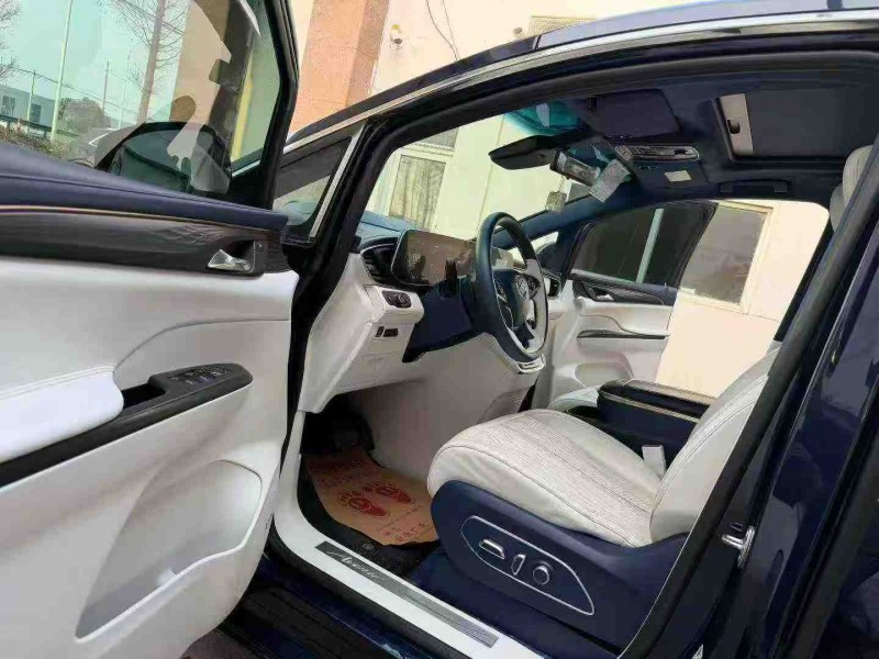 徐州21年别克GL84